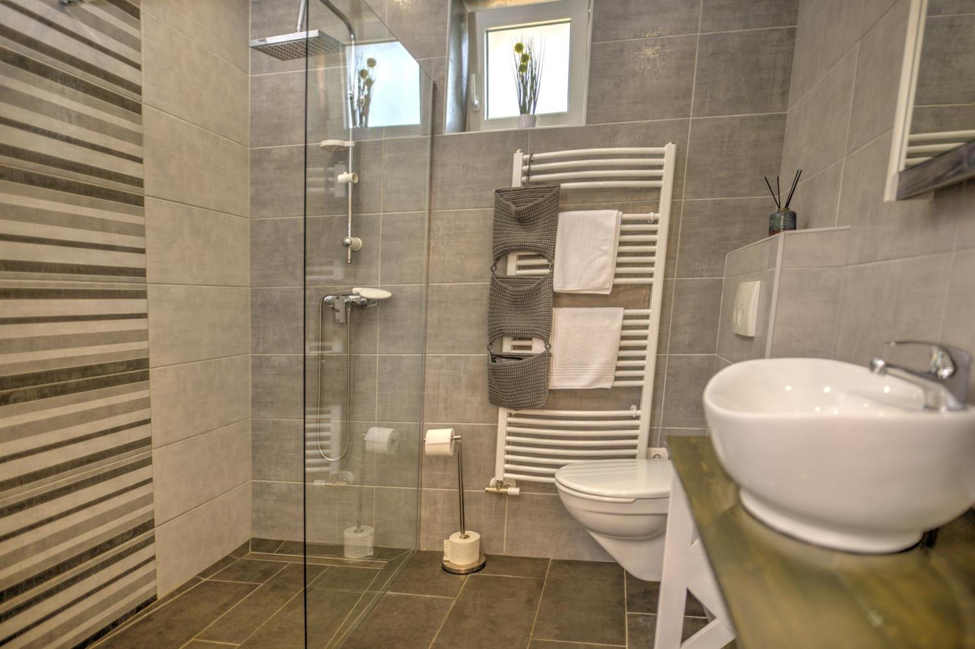 Adamko Borkert Haz Bed & Breakfast Villany Ngoại thất bức ảnh